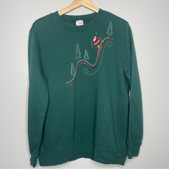 Holiday Editions Tops - Women’s size large vintage Christmas‎ embroidered crew neck sweatshirt